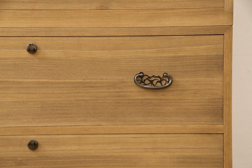 総桐箪笥をリペア&カスタム!桐材本来の木目や木色を生かしたナチュラル仕上げ。(桐たんす、和タンス、衣装箪笥、ヴィンテージ)