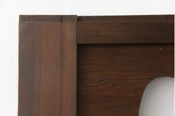 ガラス入り板戸をリペア&カスタム!高さと幅をリサイズし、引手場所を調節し取付け。ガラスは新品のすりガラスに取り替え、現状のお品物に合わせて着色。(引き戸、建具)