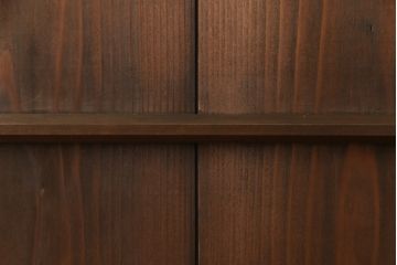 ガラス入り板戸をリペア&カスタム!高さと幅をリサイズし、引手場所を調節し取付け。ガラスは新品のすりガラスに取り替え、現状のお品物に合わせて着色。(引き戸、建具)