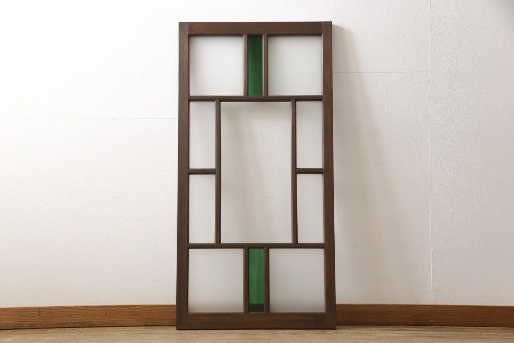 ガラス扉をリペア&カスタム!高さと幅をリサイズし、ガラスは指定箇所にクリアガラス・すりガラス・緑の色ガラスをレイアウト。本体は濃い茶色のワックス仕上げ。(木製ドア、建具)