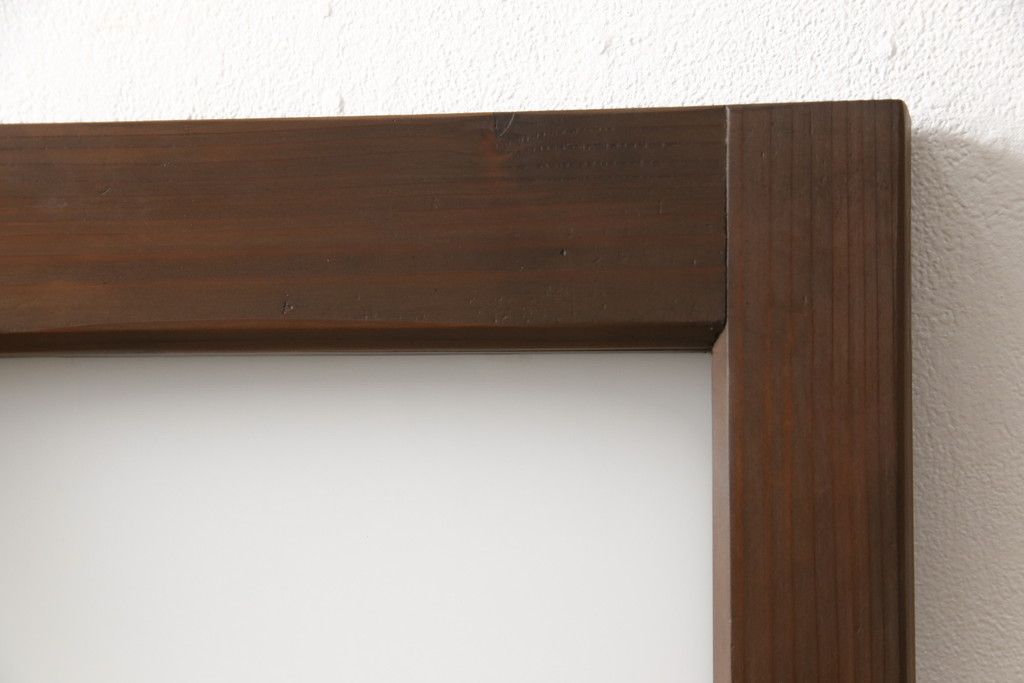 ガラス扉をリペア&カスタム!高さと幅をリサイズし、ガラスは指定箇所にクリアガラス・すりガラス・緑の色ガラスをレイアウト。本体は濃い茶色のワックス仕上げ。(木製ドア、建具)