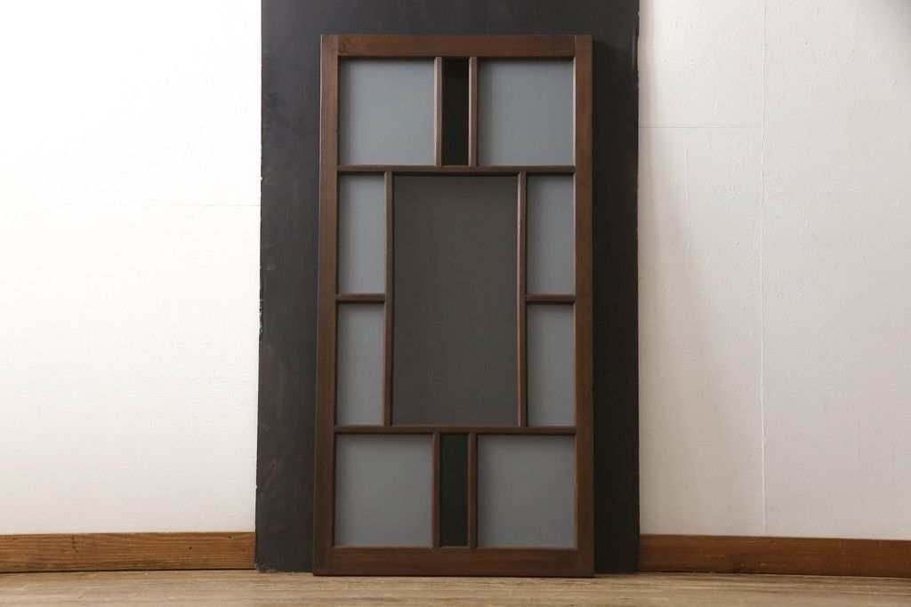 ガラス扉をリペア&カスタム!高さと幅をリサイズし、ガラスは指定箇所にクリアガラス・すりガラス・緑の色ガラスをレイアウト。本体は濃い茶色のワックス仕上げ。(木製ドア、建具)