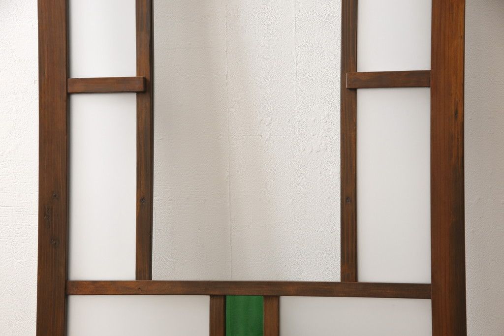 ガラス扉をリペア&カスタム!高さと幅をリサイズし、ガラスは指定箇所にクリアガラス・すりガラス・緑の色ガラスをレイアウト。本体は濃い茶色のワックス仕上げ。(木製ドア、建具)