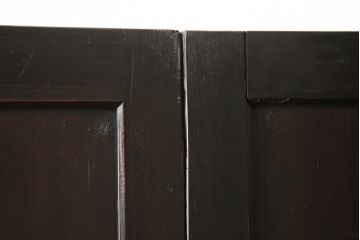 板戸4枚をリペア&カスタム!引手は加工し、1番使いやすい位置に取り付け。本体は現状の色味を活かして着色。(帯戸、引き戸)