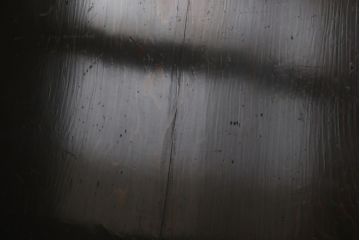 板戸4枚をリペア&カスタム!引手は加工し、1番使いやすい位置に取り付け。本体は現状の色味を活かして着色。(帯戸、引き戸)