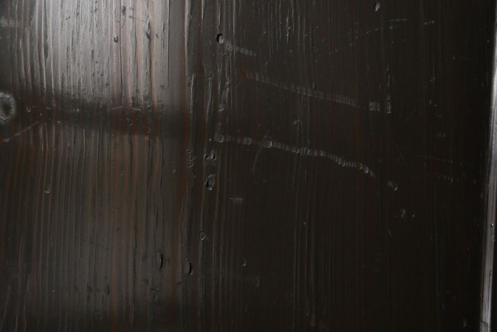 板戸4枚をリペア&カスタム!引手は加工し、1番使いやすい位置に取り付け。本体は現状の色味を活かして着色。(帯戸、引き戸)