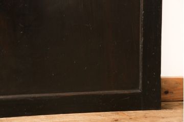 板戸4枚をリペア&カスタム!引手は加工し、1番使いやすい位置に取り付け。本体は現状の色味を活かして着色。(帯戸、引き戸)