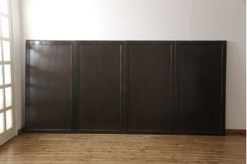 板戸4枚をリペア&カスタム!引手は加工し、1番使いやすい位置に取り付け。本体は現状の色味を活かして着色。(帯戸、引き戸)