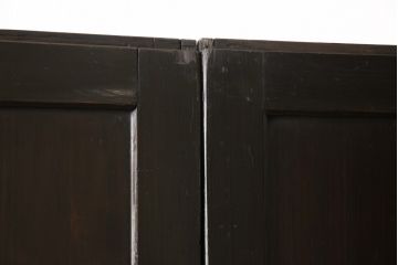 板戸4枚をリペア&カスタム!引手は加工し、1番使いやすい位置に取り付け。本体は現状の色味を活かして着色。(帯戸、引き戸)