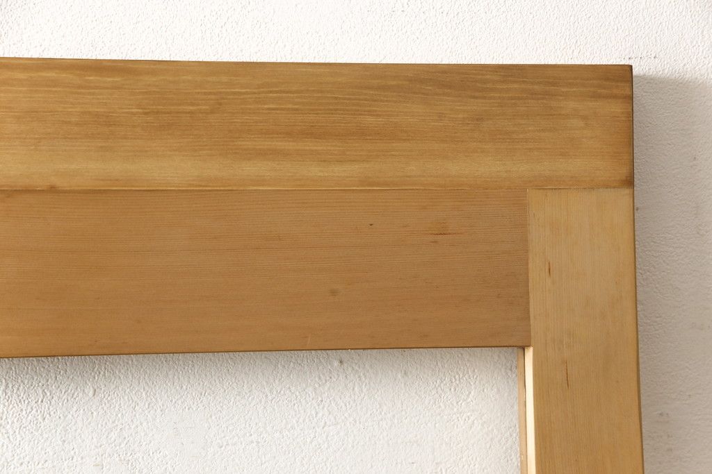 ガラス戸をリペア&カスタム!高さと幅をリサイズし、表の引き手そのままに、裏は似たものを取り付け。本体は現状の色味や雰囲気を残しつつクリアワックスにて仕上げ。(引き戸、玄関戸)