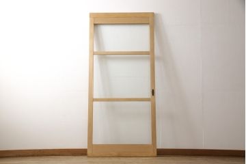 ガラス戸をリペア&カスタム!高さと幅をリサイズし、表の引き手そのままに、裏は似たものを取り付け。本体は現状の色味や雰囲気を残しつつクリアワックスにて仕上げ。(引き戸、玄関戸)