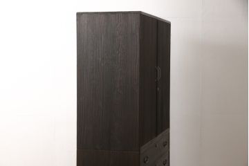 加茂総桐箪笥をリペア&カスタム!引出しを調整し、現状稼働しない鍵を使用できるようリペア。背板の割れは埋木処理。本体は当店商品を参考に着色仕上げ。(並厚、四方丸、総桐たんす、衣装箪笥、着物箪笥、和タンス)