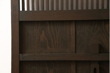 蔵戸をリペア&カスタム!高さをリサイズし、戸首造作。鎌錠・戸車を取り付け、色味は当店商品を参考に着色。(引き戸、玄関戸、格子戸)