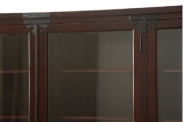 水屋箪笥キャビネットをリペア&カスタム!希望の高さにカットした脚を取り付け。新材使用の脚はリペア後の本体に合わせて着色。(食器棚、戸棚、収納棚、飾り棚)