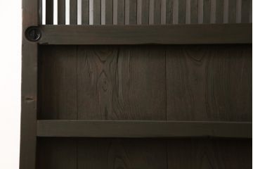 蔵戸をリペア&カスタム!戸首造作し、鎌錠・戸車を取り付け。色味は当店商品を参考に着色。(格子戸、引き戸、玄関戸)