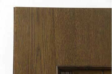 木製ドアをリペア&カスタム!高さをリサイズし、ローラー締まりを新しい物に交換。新材にて補修・加工した箇所は出来る限り本体の色味に合わせて着色。(扉、建具、ヴィンテージ)