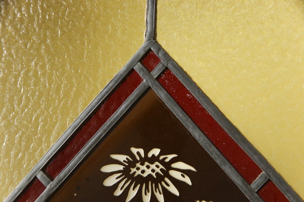 木製ドアをリペア&カスタム!高さをリサイズし、ローラー締まりを新しい物に交換。新材にて補修・加工した箇所は出来る限り本体の色味に合わせて着色。(扉、建具、ヴィンテージ)