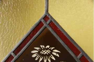 木製ドアをリペア&カスタム!高さをリサイズし、ローラー締まりを新しい物に交換。新材にて補修・加工した箇所は出来る限り本体の色味に合わせて着色。(扉、建具、ヴィンテージ)