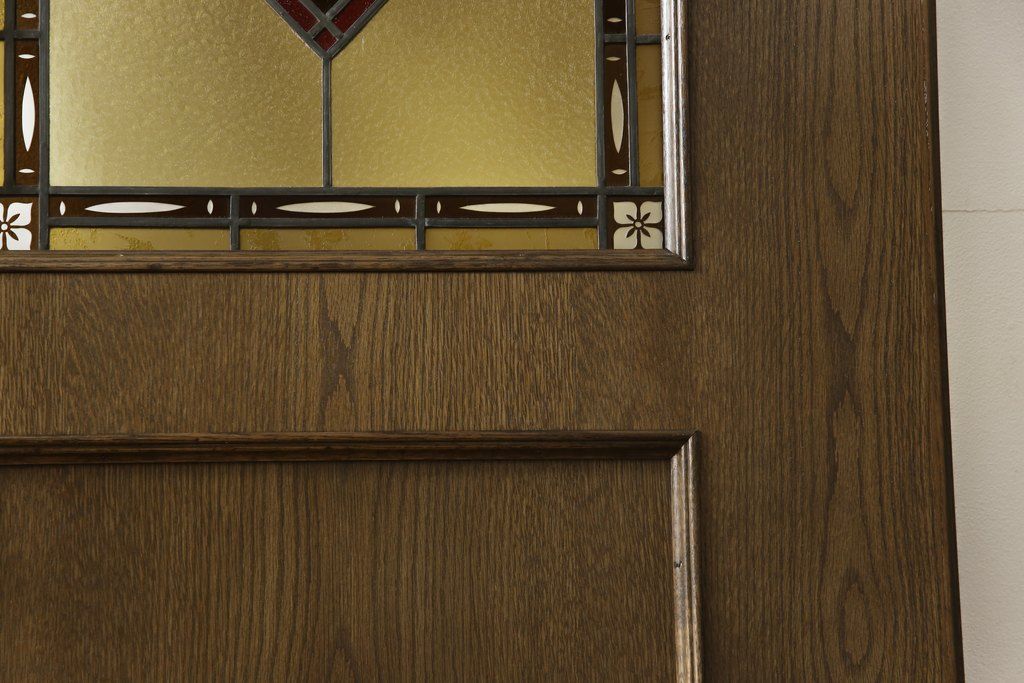 木製ドアをリペア&カスタム!高さをリサイズし、ローラー締まりを新しい物に交換。新材にて補修・加工した箇所は出来る限り本体の色味に合わせて着色。(扉、建具、ヴィンテージ)