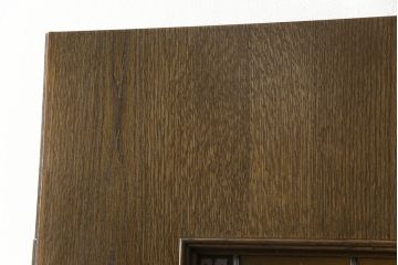 木製ドアをリペア&カスタム!高さをリサイズし、ローラー締まりを新しい物に交換。新材にて補修・加工した箇所は出来る限り本体の色味に合わせて着色。(扉、建具、ヴィンテージ)