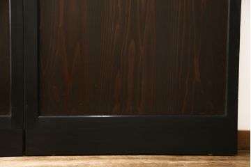 ガラス帯戸3枚をリペア&カスタム!高さをサイズし、調整式のV型戸車を取り付け。本体は現状の色味を活かして仕上げ。(建具、引き戸)