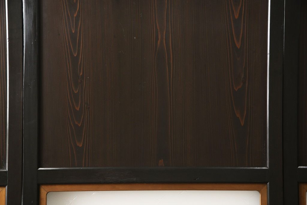 ガラス帯戸3枚をリペア&カスタム!高さをサイズし、調整式のV型戸車を取り付け。本体は現状の色味を活かして仕上げ。(建具、引き戸)