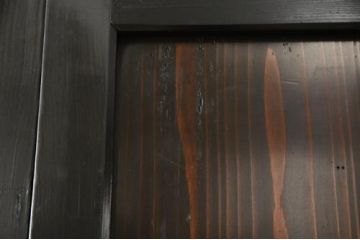 ガラス帯戸3枚をリペア&カスタム!高さをサイズし、調整式のV型戸車を取り付け。本体は現状の色味を活かして仕上げ。(建具、引き戸)