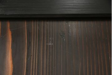 ガラス帯戸3枚をリペア&カスタム!高さをサイズし、調整式のV型戸車を取り付け。本体は現状の色味を活かして仕上げ。(建具、引き戸)