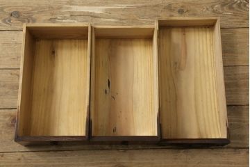 米沢小箪笥をリペア&カスタム!高さ・幅を調整して鉄脚を取り付け、現状のお品物に合わせて1トーン程落ち着いた色に着色。(枕箪笥、和タンス、小物収納、引き出し、整理箪笥、時代箪笥)