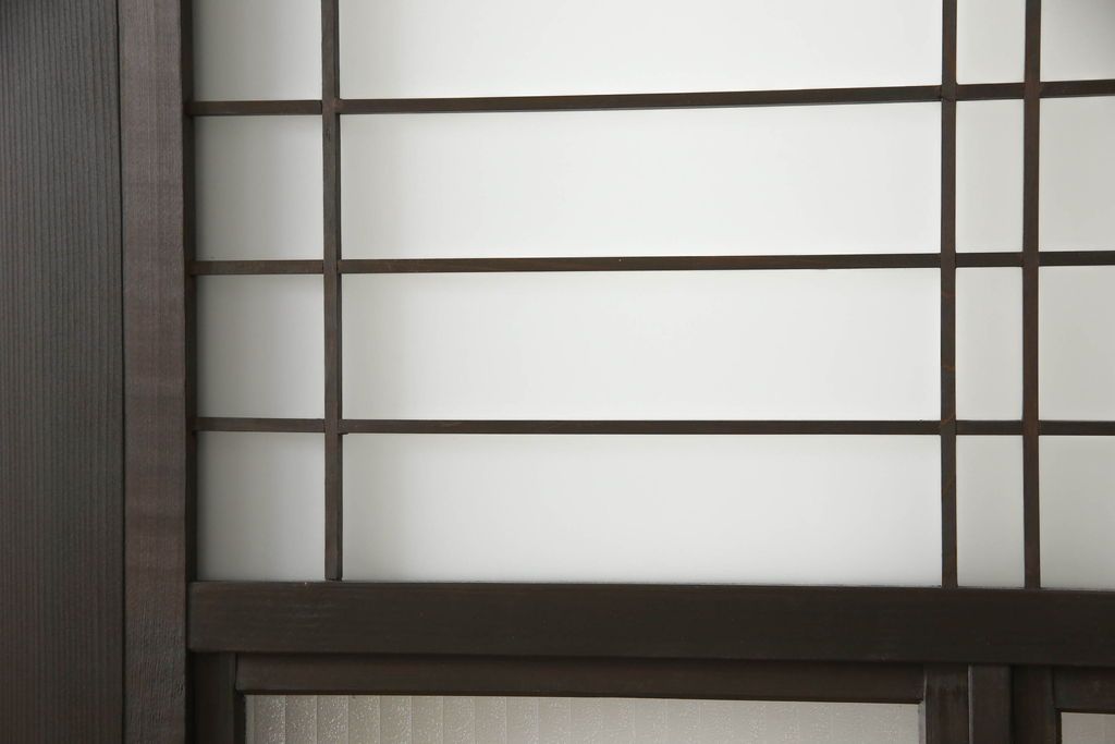 ガラス戸4枚をリペア&カスタム!高さと幅をリサイズし、ダークブラウン色に着色。(引き戸、建具)