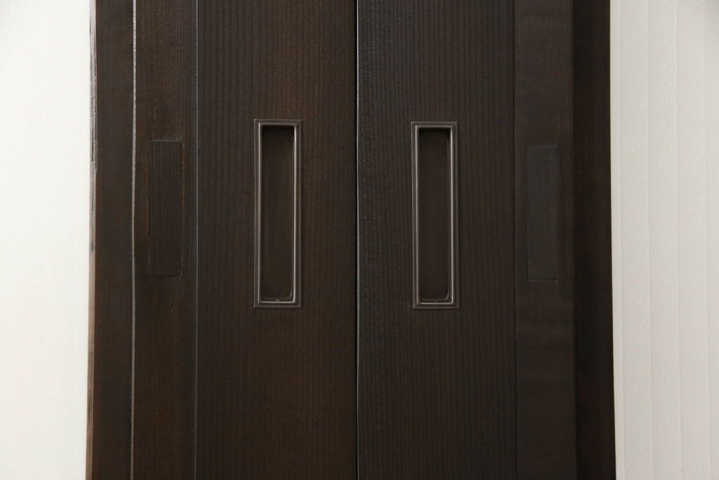 ガラス戸4枚をリペア&カスタム!高さと幅をリサイズし、ダークブラウン色に着色。(引き戸、建具)