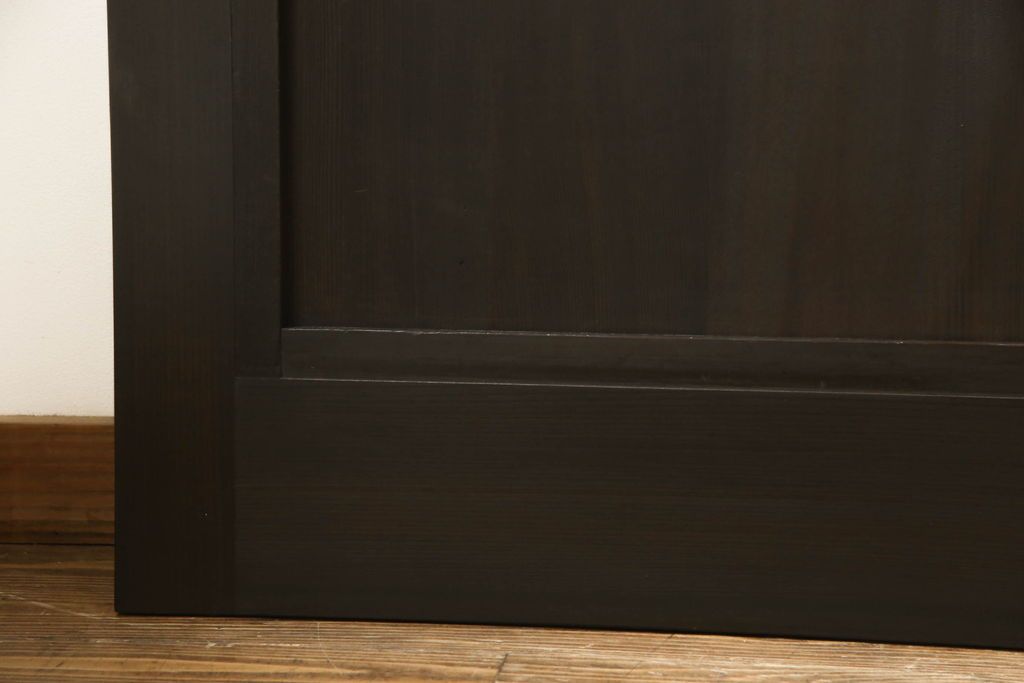 ガラス戸4枚をリペア&カスタム!高さと幅をリサイズし、ダークブラウン色に着色。(引き戸、建具)