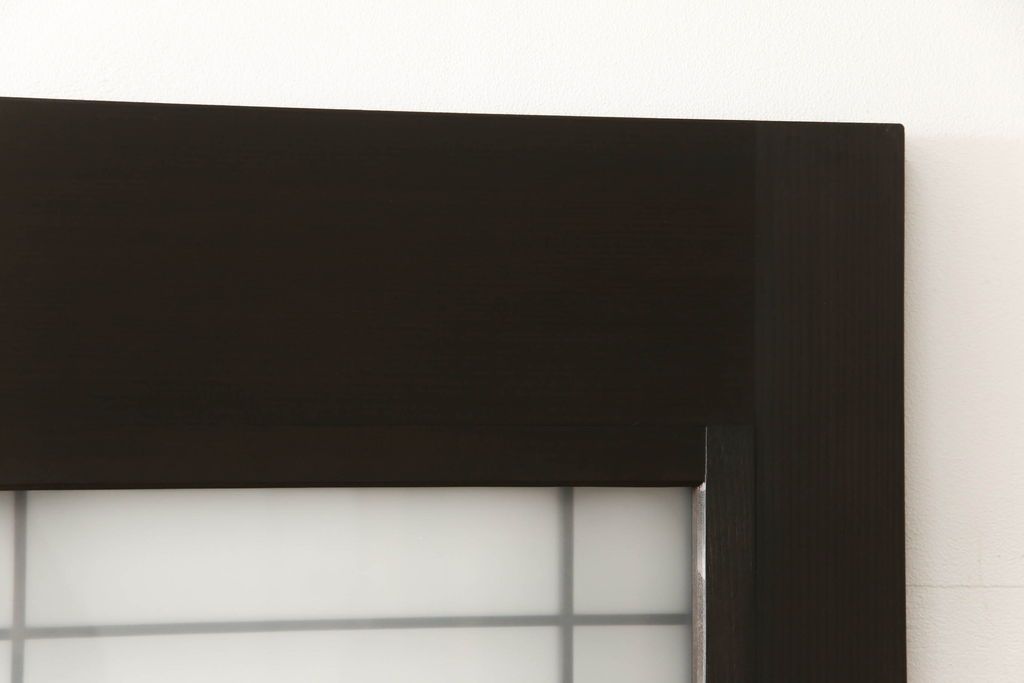 ガラス戸4枚をリペア&カスタム!高さと幅をリサイズし、ダークブラウン色に着色。(引き戸、建具)