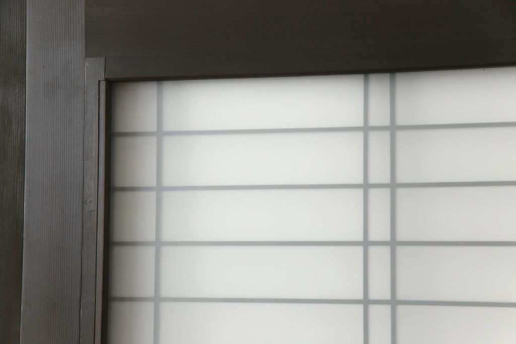 ガラス戸4枚をリペア&カスタム!高さと幅をリサイズし、ダークブラウン色に着色。(引き戸、建具)