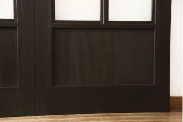 ガラス戸4枚をリペア&カスタム!高さと幅をリサイズし、ダークブラウン色に着色。(引き戸、建具)