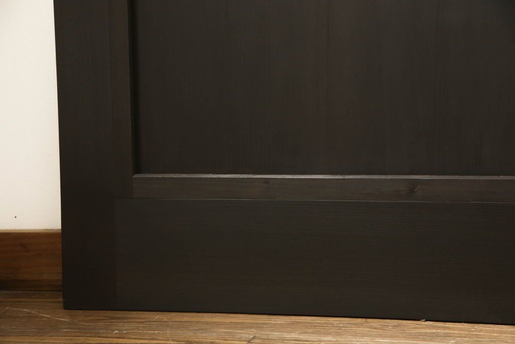 ガラス戸4枚をリペア&カスタム!高さと幅をリサイズし、ダークブラウン色に着色。(引き戸、建具)