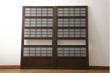 格子ガラス戸2枚をリペア&カスタム!高さと幅をリサイズし、V字戸車を取り付け、付け足した部材や、カットした面は本体の色味に合わせて着色。(引き戸、ガラス帯戸)