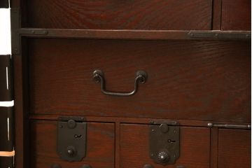 帳場箪笥をリペア&カスタム!底板の中空部分に板を足してフラットに加工。足した材も周りの材に合うように着色。(小箪笥、和箪笥、時代箪笥、収納たんす)