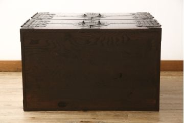 帳場箪笥をリペア&カスタム!底板の中空部分に板を足してフラットに加工。足した材も周りの材に合うように着色。(小箪笥、和箪笥、時代箪笥、収納たんす)