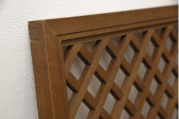 欄間をリペア&カスタム!格子デザインのきりの良いところでカットし、高さと幅をリサイズ。(明かり取り、明り取り、ビンテージ、ヴィンテージ)