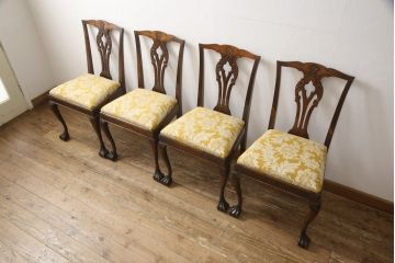 ダイニングチェア4脚をリペア&カスタム!座面生地をご希望の生地に張替え。本体は現状の色味を活かして仕上げ、修繕箇所は本体と馴染むように。(椅子、イス)