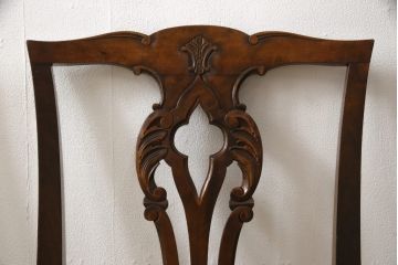 ダイニングチェア4脚をリペア&カスタム!座面生地をご希望の生地に張替え。本体は現状の色味を活かして仕上げ、修繕箇所は本体と馴染むように。(椅子、イス)