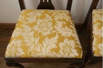 ダイニングチェア4脚をリペア&カスタム!座面生地をご希望の生地に張替え。本体は現状の色味を活かして仕上げ、修繕箇所は本体と馴染むように。(椅子、イス)