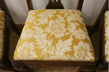 ダイニングチェア4脚をリペア&カスタム!座面生地をご希望の生地に張替え。本体は現状の色味を活かして仕上げ、修繕箇所は本体と馴染むように。(椅子、イス)