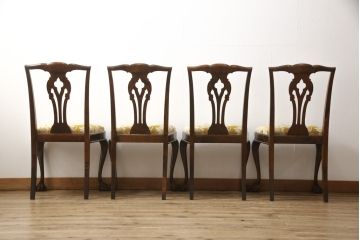 ダイニングチェア4脚をリペア&カスタム!座面生地をご希望の生地に張替え。本体は現状の色味を活かして仕上げ、修繕箇所は本体と馴染むように。(椅子、イス)