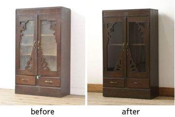 本箱をリペア&カスタム!棚板の位置を変更し、取っ手の傾きを修正。クリアキャスターは動きと耐久性を考慮し取り付け、本箱の雰囲気に合わせた鍵を新たに製作。本体は現状の品物に合わせて1トーン程落ち着いた色に着色。(書棚、本棚、ブックケース、戸棚、収納棚)