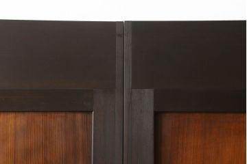 組子帯戸4枚をリペア&カスタム!高さと幅をリサイズし、レーザー加工による組子デザインの枠を製作。表はクリアガラス、裏はすりガラスに交換。色味は当店商品を参考に着色。(引き戸、帯戸)