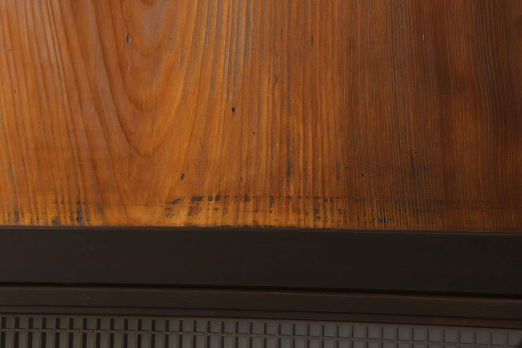 組子帯戸4枚をリペア&カスタム!高さと幅をリサイズし、レーザー加工による組子デザインの枠を製作。表はクリアガラス、裏はすりガラスに交換。色味は当店商品を参考に着色。(引き戸、帯戸)