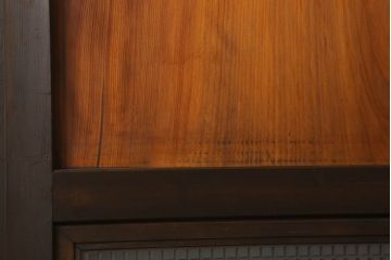 組子帯戸4枚をリペア&カスタム!高さと幅をリサイズし、レーザー加工による組子デザインの枠を製作。表はクリアガラス、裏はすりガラスに交換。色味は当店商品を参考に着色。(引き戸、帯戸)