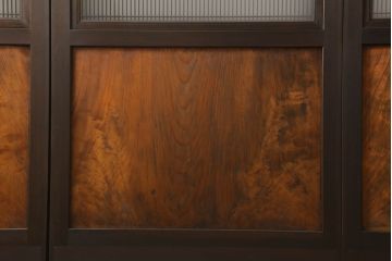 組子帯戸4枚をリペア&カスタム!高さと幅をリサイズし、レーザー加工による組子デザインの枠を製作。表はクリアガラス、裏はすりガラスに交換。色味は当店商品を参考に着色。(引き戸、帯戸)